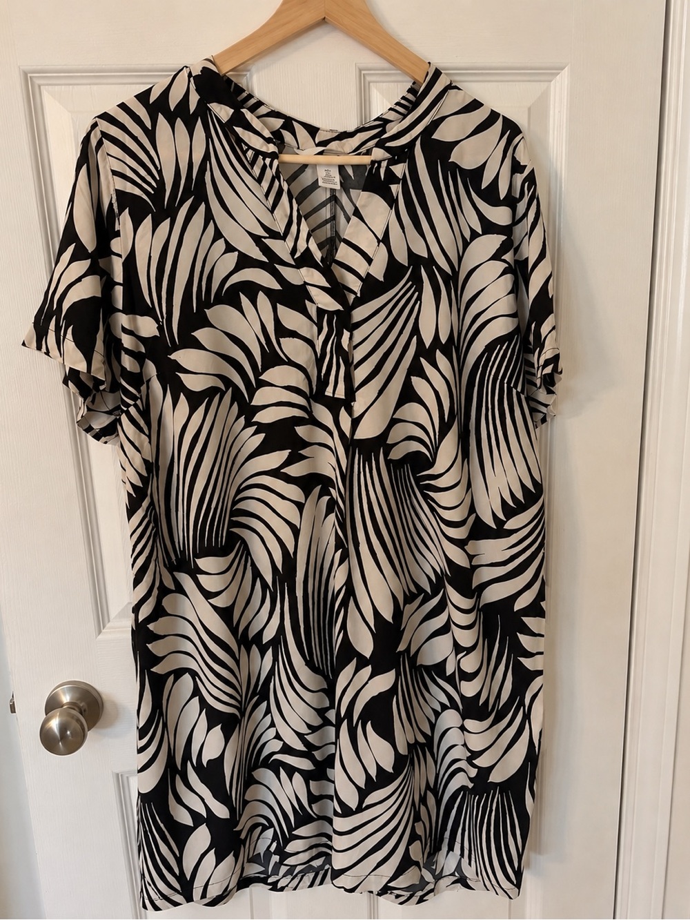 Zara Black and White Printed Swim Coverup Tunic